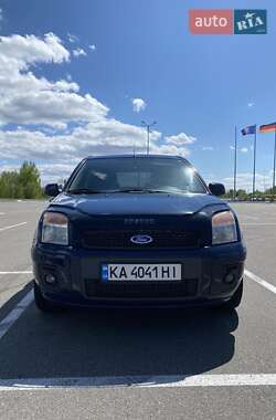 Хэтчбек Ford Fusion 2011 в 