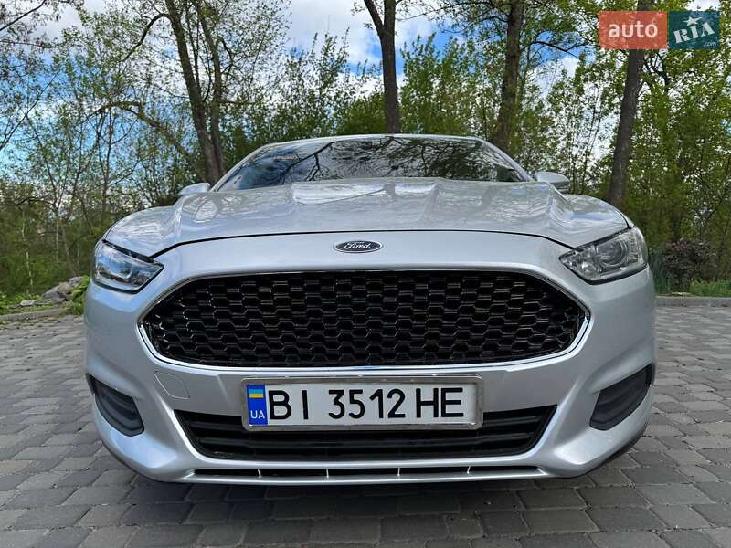 Седан Ford Fusion 2015 в Полтаві