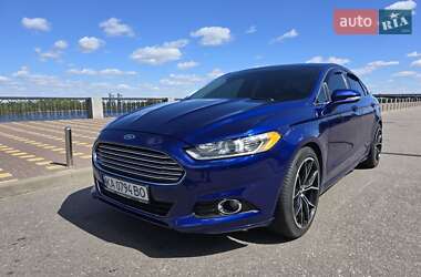 Седан Ford Fusion 2016 в 