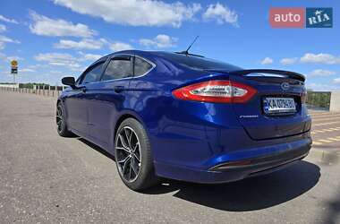 Седан Ford Fusion 2016 в 