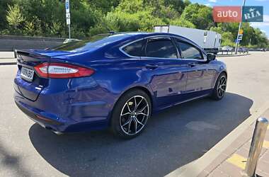 Седан Ford Fusion 2016 в 