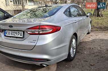 Седан Ford Fusion 2017 в 