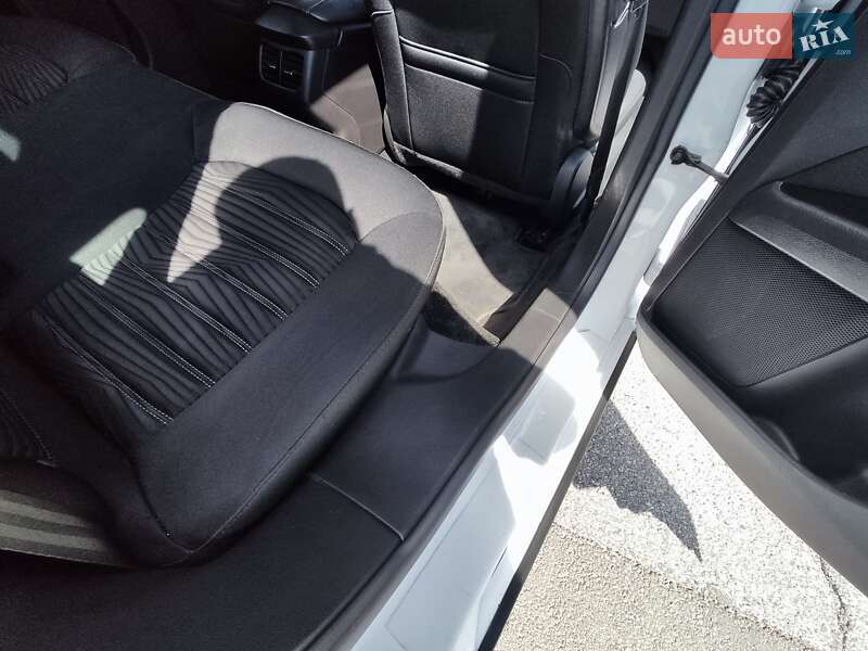 Седан Ford Fusion 2016 в Києві