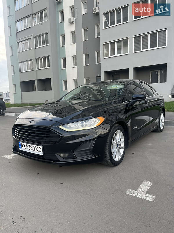 Седан Ford Fusion 2019 в Харькове