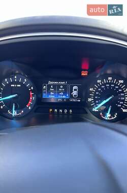 Седан Ford Fusion 2015 в 