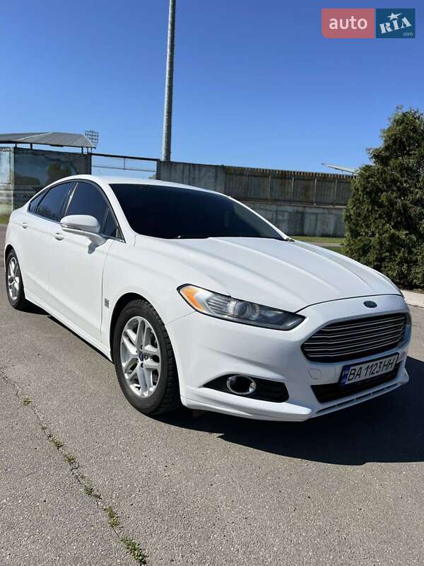 Ford Fusion 2015
