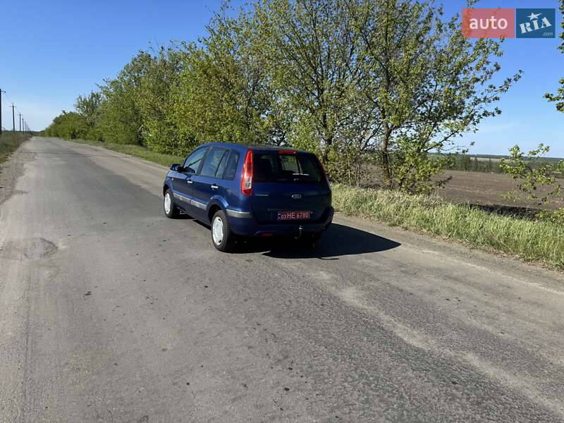 Хэтчбек Ford Fusion 2007 в Гайвороне