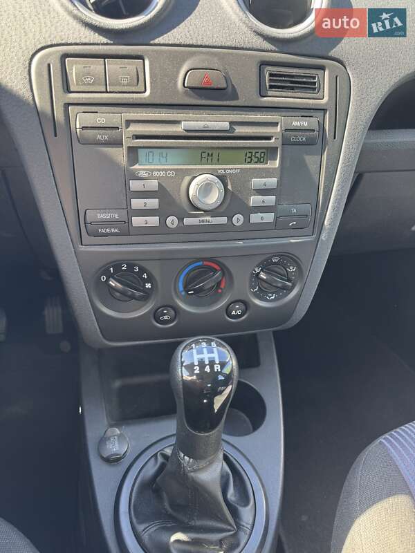 Хэтчбек Ford Fusion 2007 в Гайвороне