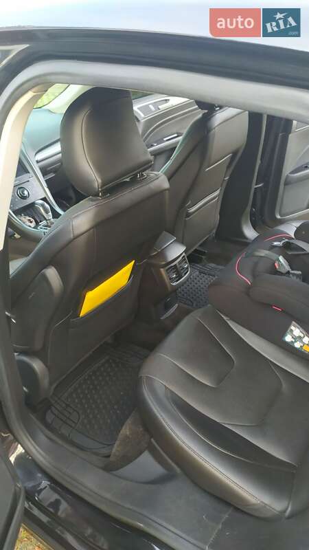 Седан Ford Fusion 2015 в Делятине фото 12 Седан Ford Fusion 2015 в Делятине