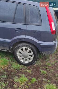 Хэтчбек Ford Fusion 2008 в 
