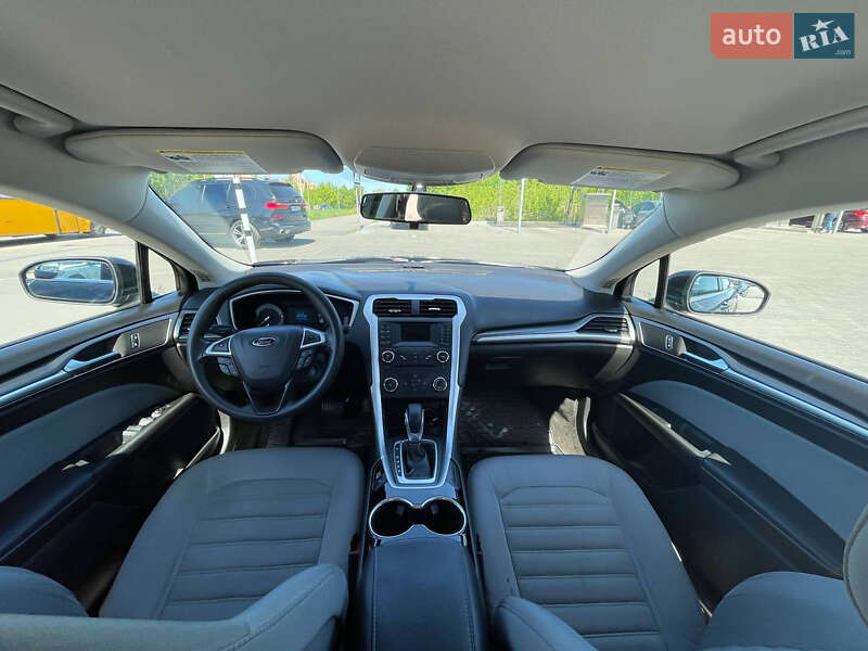 Седан Ford Fusion 2014 в Полтаві