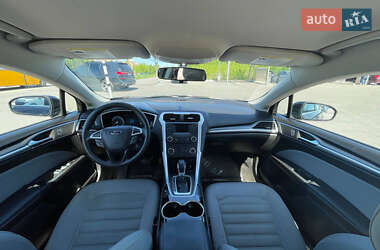Седан Ford Fusion 2014 в 