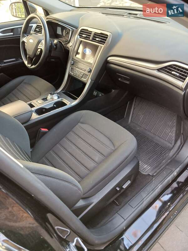 Седан Ford Fusion 2020 в Івано-Франківську