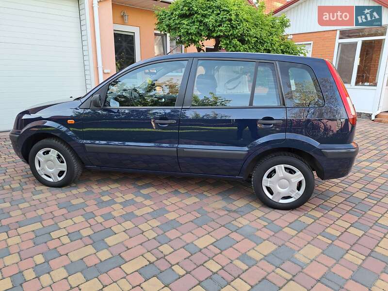 Хэтчбек Ford Fusion 2008 в Умани