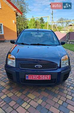 Хэтчбек Ford Fusion 2008 в 