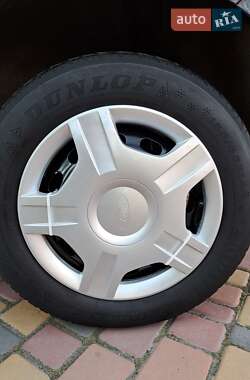 Хэтчбек Ford Fusion 2008 в 