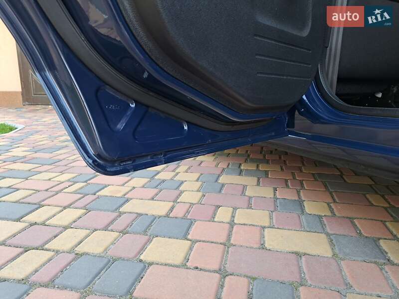 Хэтчбек Ford Fusion 2008 в Умани