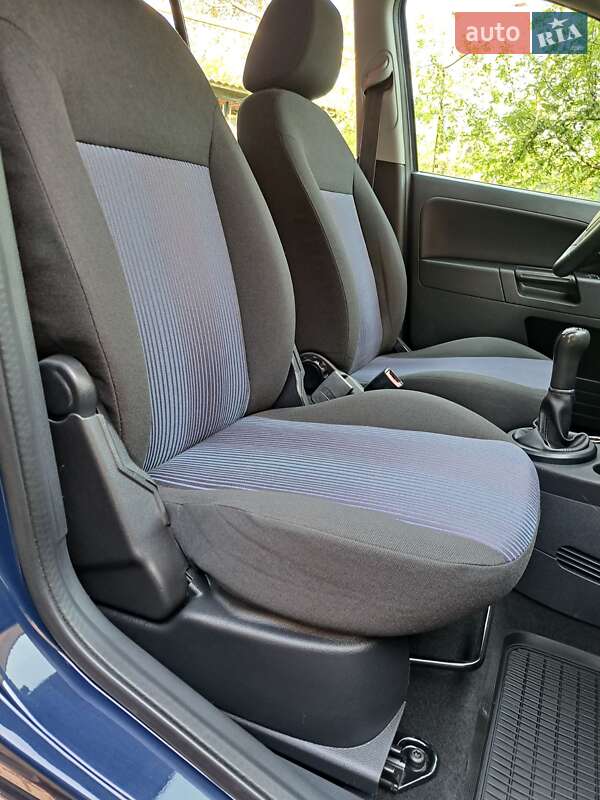 Хэтчбек Ford Fusion 2008 в Умани