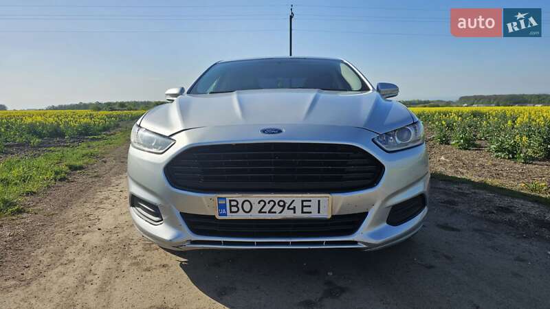 Седан Ford Fusion 2016 в Чорткове