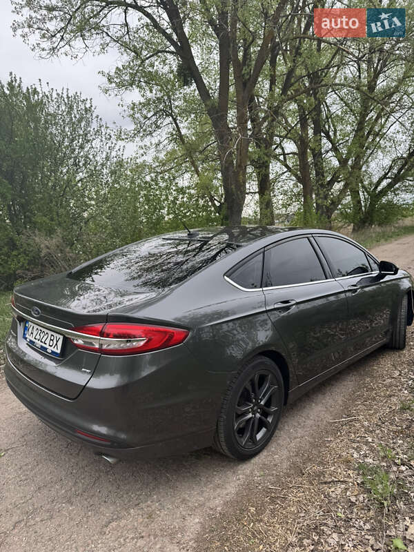 Седан Ford Fusion 2016 в Овруче