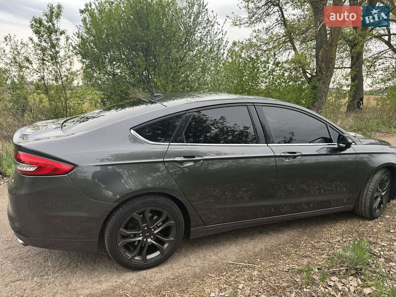 Седан Ford Fusion 2016 в Овруче