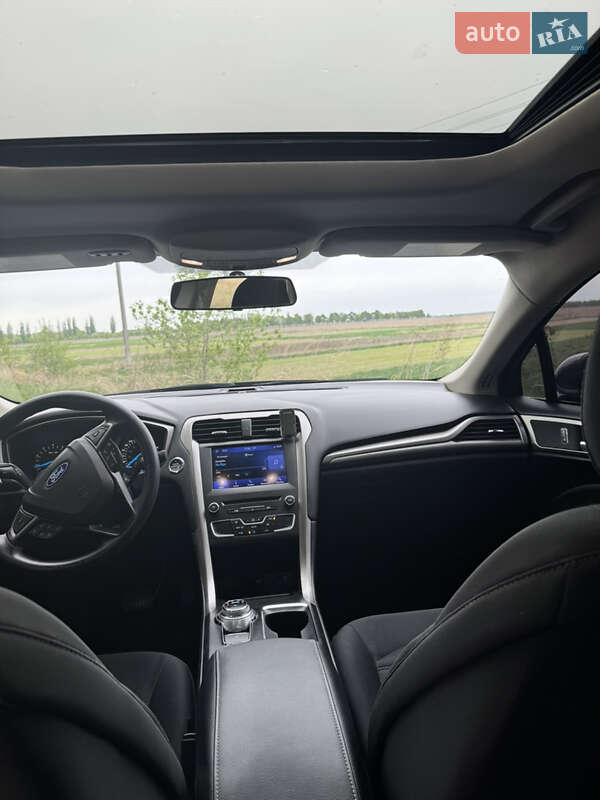 Седан Ford Fusion 2016 в Овруче