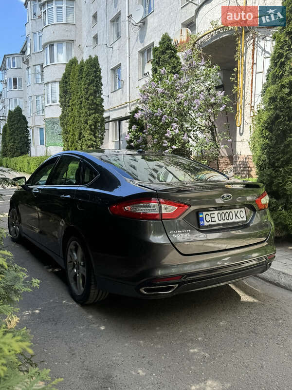 Седан Ford Fusion 2015 в Чернівцях