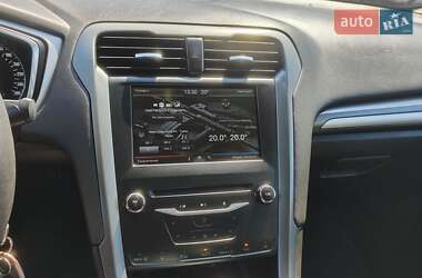 Седан Ford Fusion 2014 в 