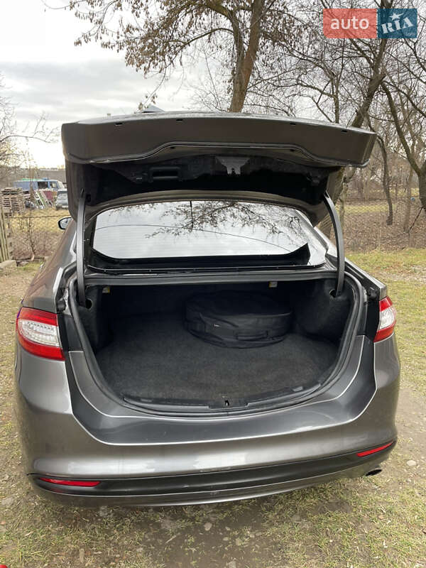 Седан Ford Fusion 2014 в Ивано-Франковске