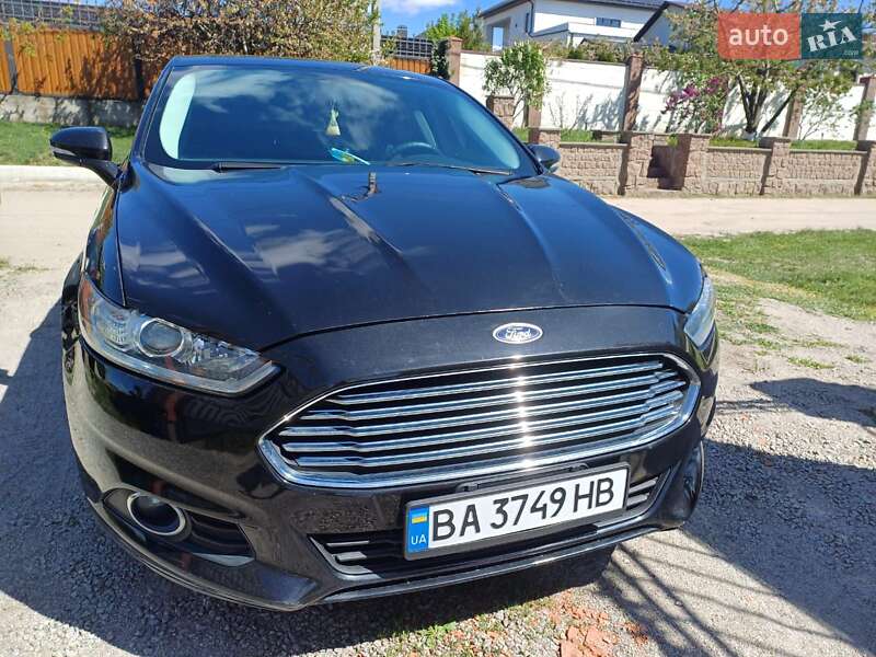 Седан Ford Fusion 2014 в 