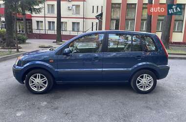 Хэтчбек Ford Fusion 2008 в 