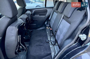 Хэтчбек Ford Fusion 2009 в 