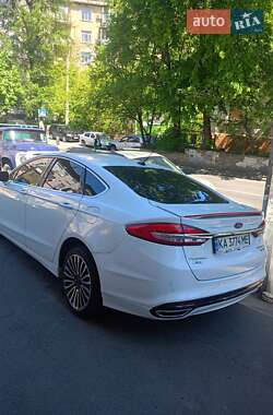 Седан Ford Fusion 2018 в 