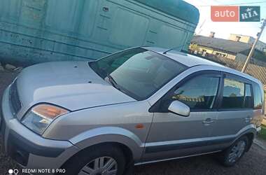 Хэтчбек Ford Fusion 2008 в 