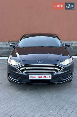 Седан Ford Fusion 2018 в 