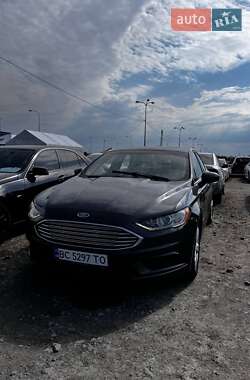 Седан Ford Fusion 2018 в Львове