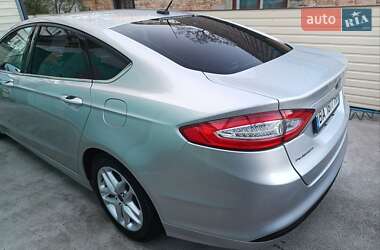 Седан Ford Fusion 2014 в 