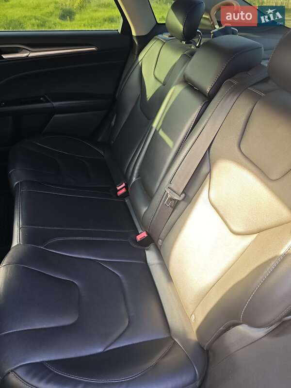 Седан Ford Fusion 2014 в Кропивницькому