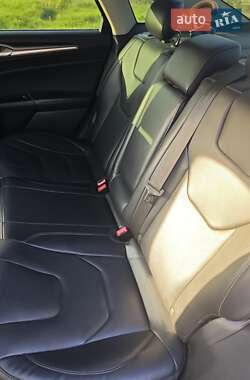 Седан Ford Fusion 2014 в 