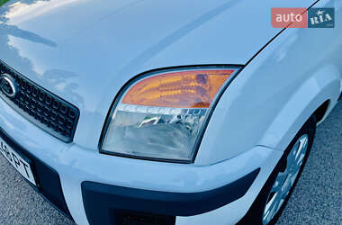 Хэтчбек Ford Fusion 2007 в 