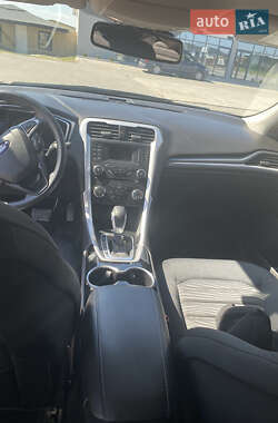 Седан Ford Fusion 2015 в Львове