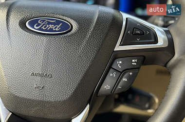 Седан Ford Fusion 2012 в 