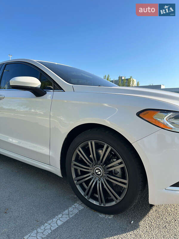 Седан Ford Fusion 2018 в Запорожье фото 2 Седан Ford Fusion 2018 в Запорожье