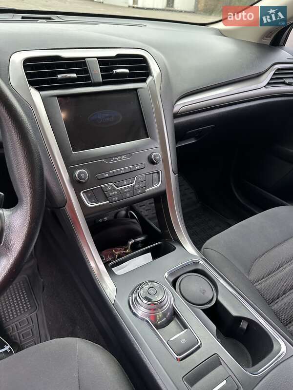 Седан Ford Fusion 2019 в Киеве фото 17 Седан Ford Fusion 2019 в Киеве