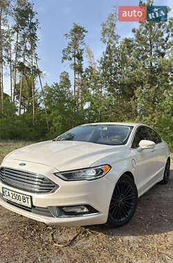 Седан Ford Fusion 2016 в 