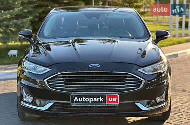 Седан Ford Fusion 2019 в 