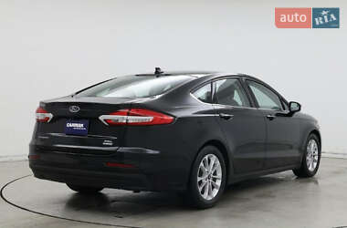 Седан Ford Fusion 2020 в 