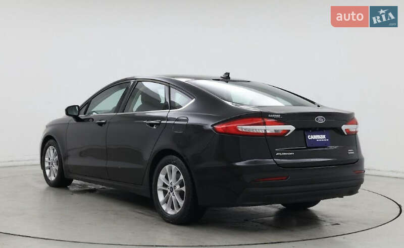 Седан Ford Fusion 2020 в Львове
