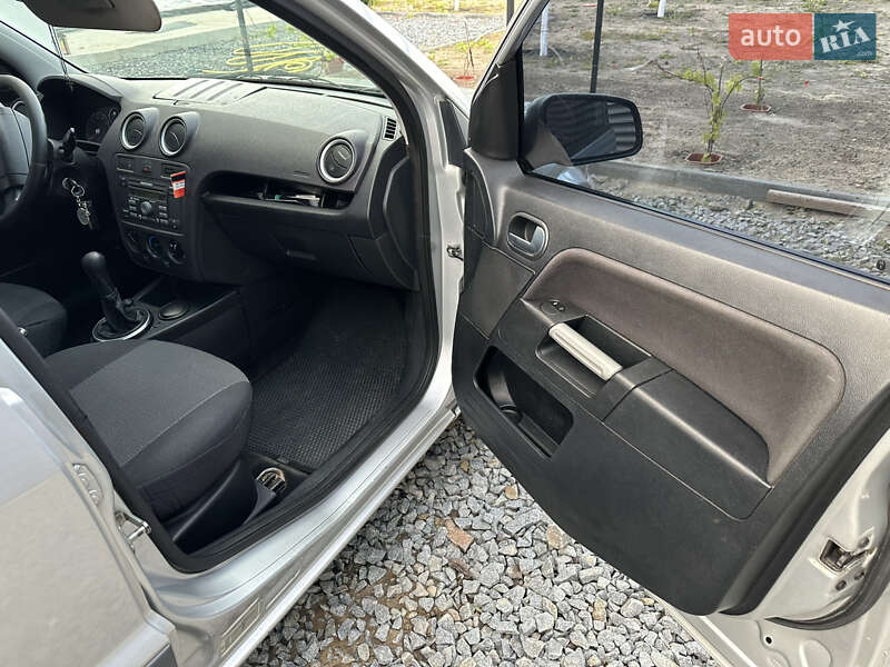 Хетчбек Ford Fusion 2007 в Рівному