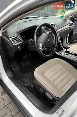 Седан Ford Fusion 2020 в 